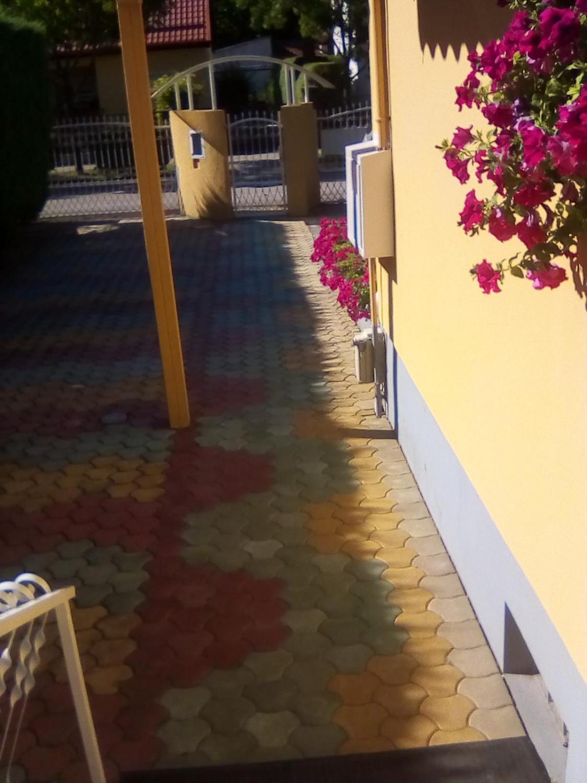 Hotel Ilona Vendeghaz Siófok Exterior foto
